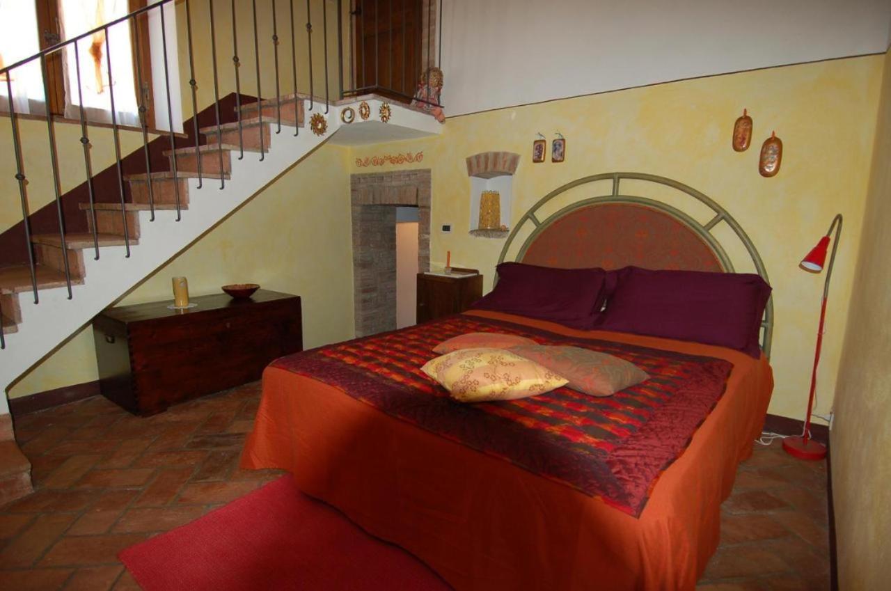 La Capanna Di Panpepato Villa Rosia Exterior photo