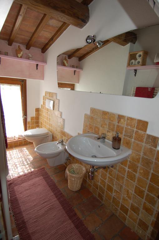La Capanna Di Panpepato Villa Rosia Room photo
