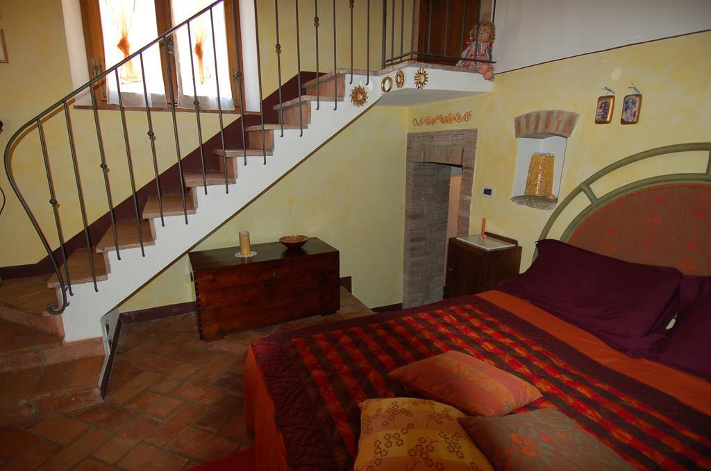 La Capanna Di Panpepato Villa Rosia Room photo
