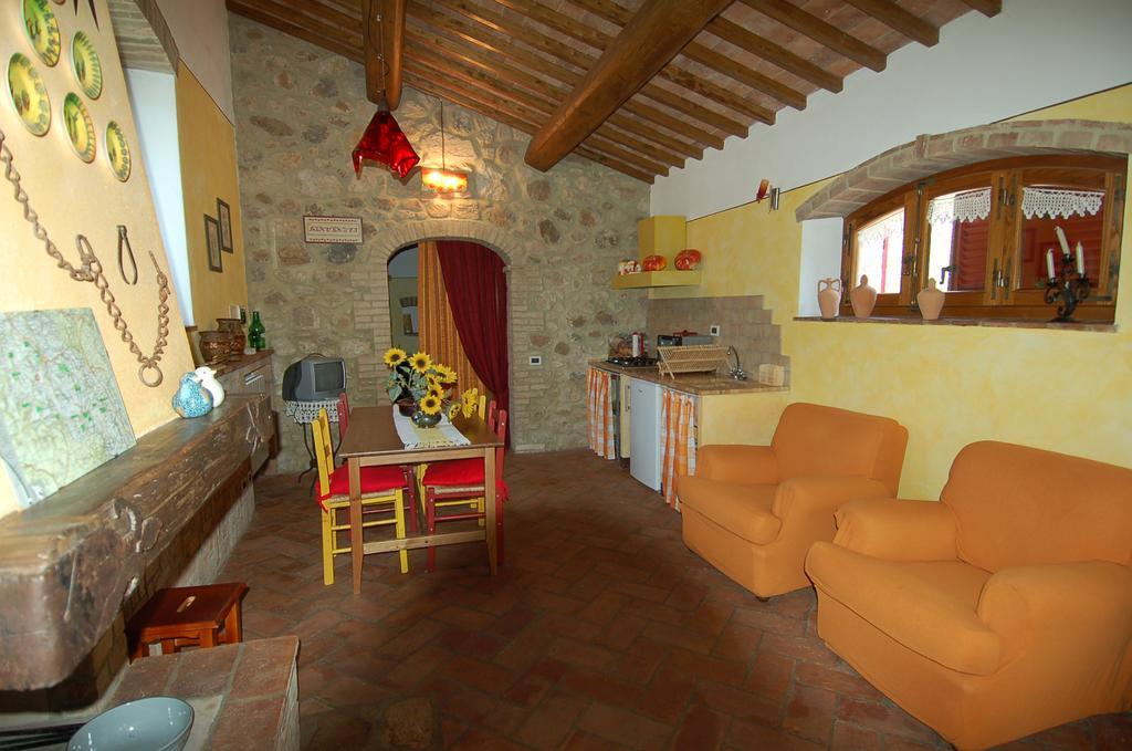 La Capanna Di Panpepato Villa Rosia Room photo