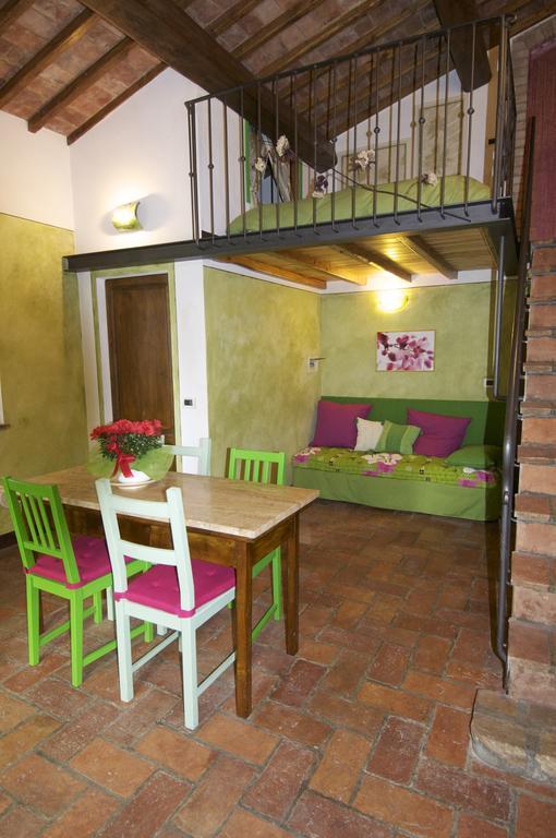 La Capanna Di Panpepato Villa Rosia Room photo