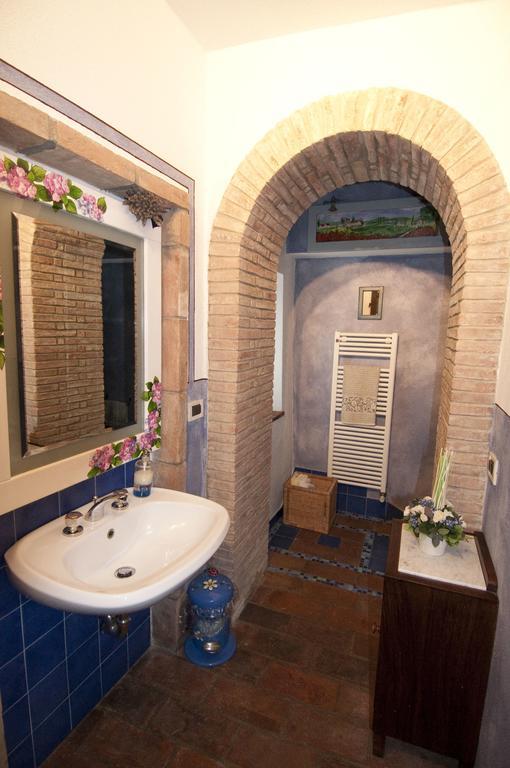 La Capanna Di Panpepato Villa Rosia Room photo